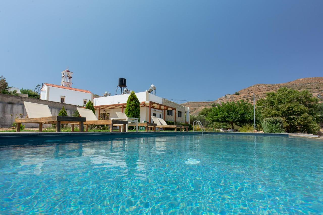 Agarathos Traditional Rooms With Pool Kalivianí Exterior photo