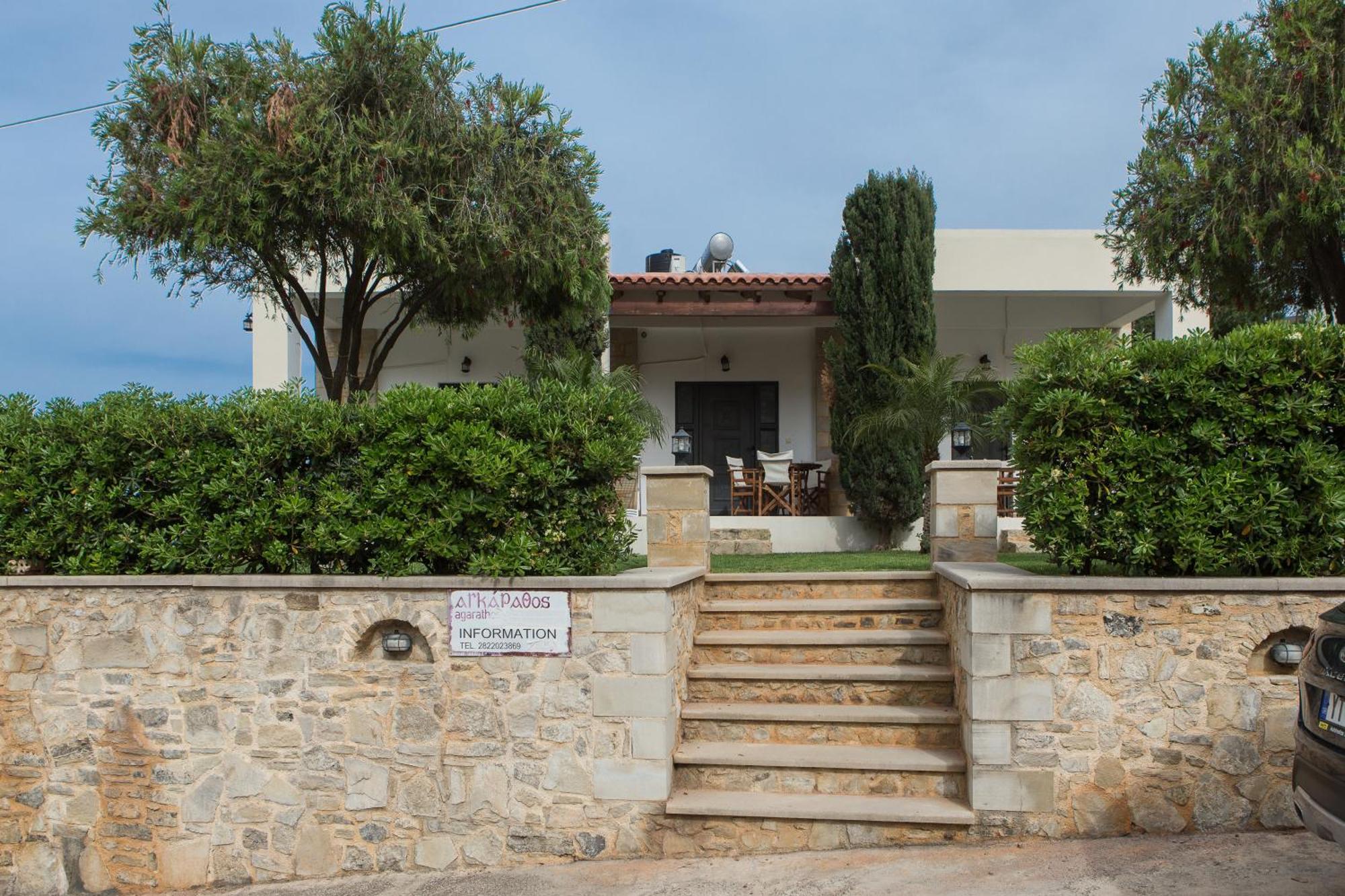 Agarathos Traditional Rooms With Pool Kalivianí Exterior photo