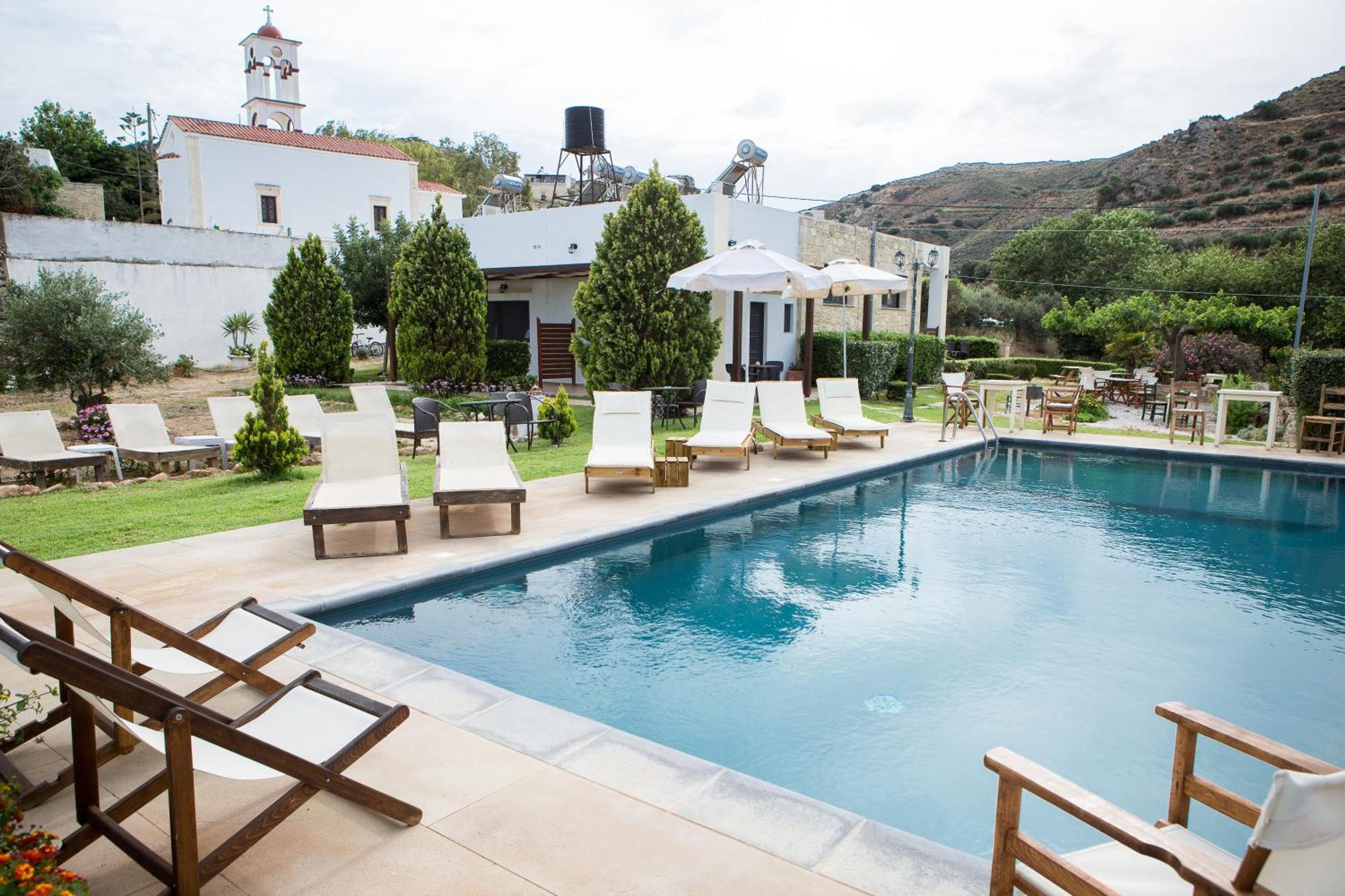 Agarathos Traditional Rooms With Pool Kalivianí Exterior photo