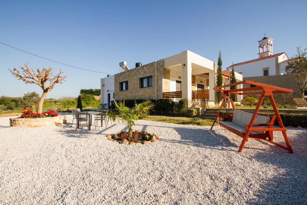 Agarathos Traditional Rooms With Pool Kalivianí Exterior photo