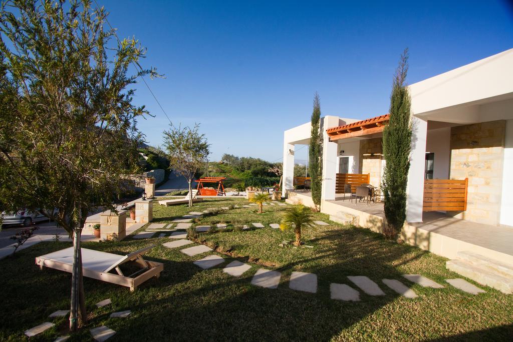 Agarathos Traditional Rooms With Pool Kalivianí Exterior photo