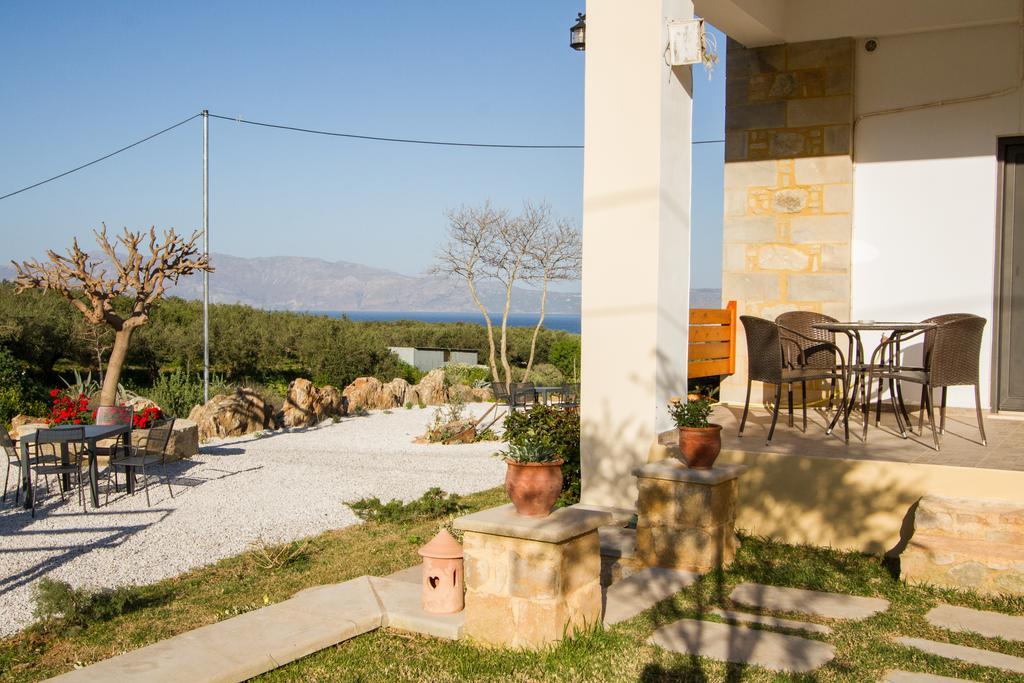 Agarathos Traditional Rooms With Pool Kalivianí Exterior photo