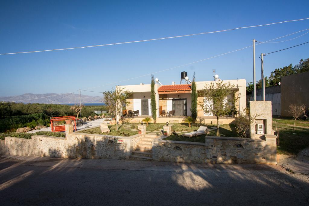 Agarathos Traditional Rooms With Pool Kalivianí Exterior photo