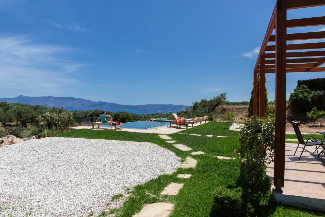 Agarathos Traditional Rooms With Pool Kalivianí Exterior photo