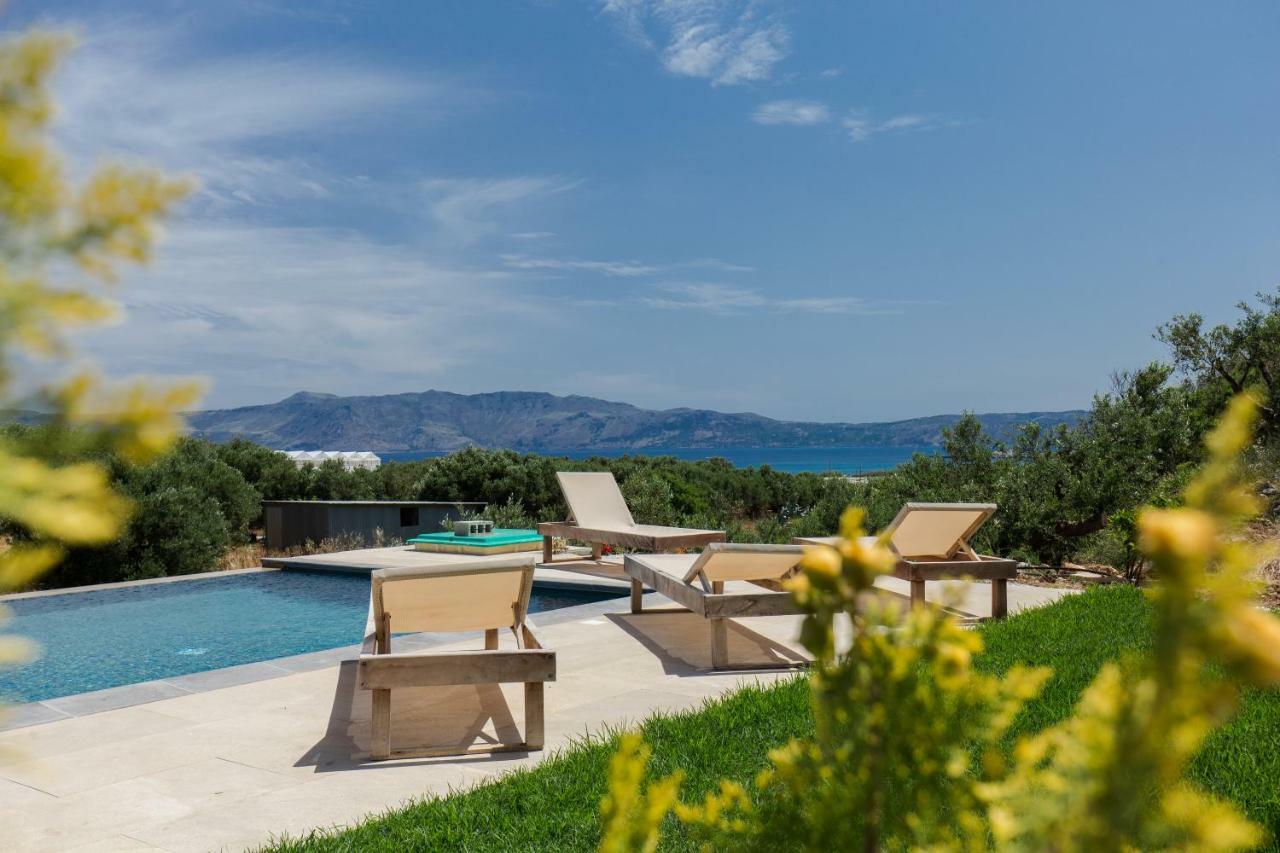 Agarathos Traditional Rooms With Pool Kalivianí Exterior photo